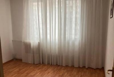 Apartament 3 camere Dristor - 1
