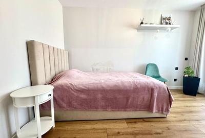 Vânzare  3 camere Grigorescu- -etaj 5/10-2 băi- parcare subter- terasa - 14