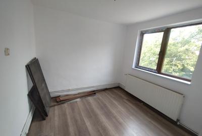 Apartament 2 camere, etaj 1, Bd. Decebal – poziție excelentă - 5