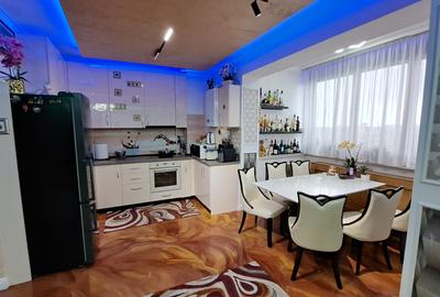 PENTHOUSE LUX - LOCATIE EXCELENTA -VIEW SUPERB - TERASA AMENAJATA 300 MP - 25