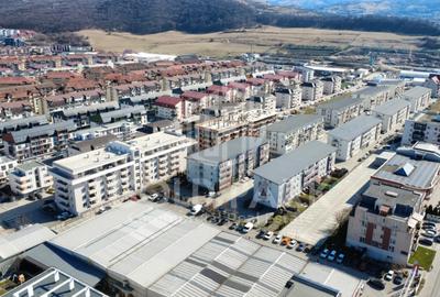 Spatiu Comercial - Floresti/Cetatii- Vitrina - 12