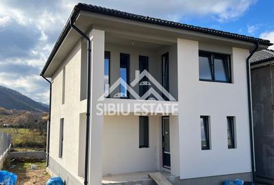 Vila spațioasa cu priveliște superbă spre cetate, Cisnădie - 2