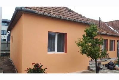 Inchiriez casa cu  2 camere,hol,baie,buc. pt. activitati comerciale in SANICOARA - 3