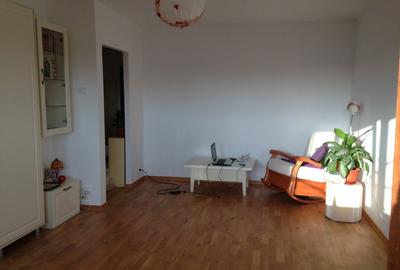 Garsoniera Vitan Mall, 10 minute de metrou, mobilata si utilata modern, libera - 1