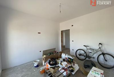 Duplex cu 3 camere si teren de 350 mp, zona linistita - Remetea Mare - 9
