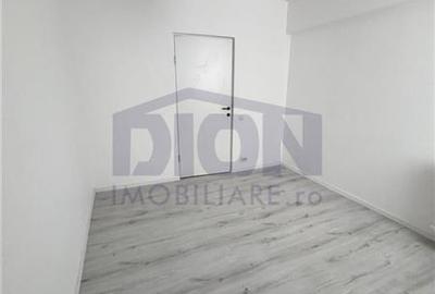 Apartament cu 3 camere semidecomandat în Titan