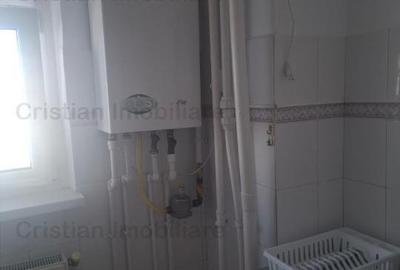 Ultracentral Calarasi-Bariera Apart 1 cam 40mp Mobilat Utilat etaj intermediar - 11
