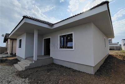 Casa Individuala - zona populata - acces facil - 2