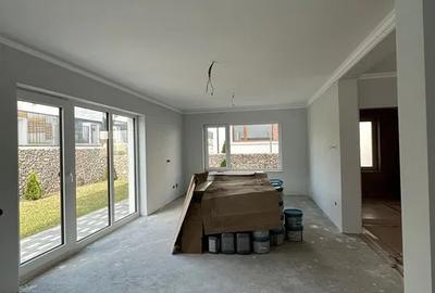 Duplex cu 4 camere în Iris