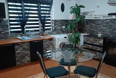 //3 CAMERE ZONA REPUBLICII// LOC DE PARCARE// - 1