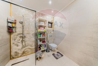 Casă de lux , finisaje premium, piscină, curte amenajată –Vladimirescu - 17
