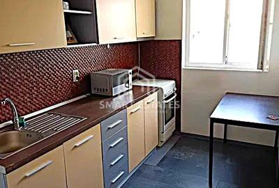 Apartament cu 3 camere decomandat în Tineretului