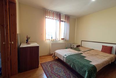 Casă individuală cu 3 camere în Central