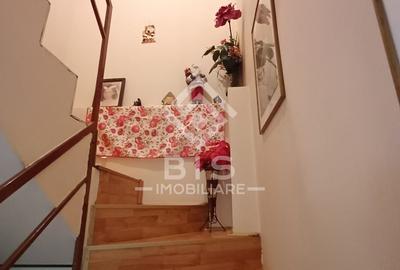 Casă 4 camere, Bd-ul. Independenței - 6