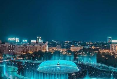 Apartament cu 4 camere decomandat în Unirii