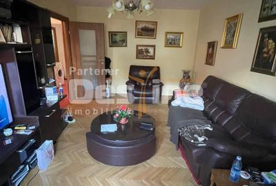 Apartament 3 camere decomandat ,Valea Ialomiței - 2