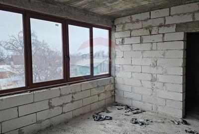 Casă / Vilă cu 12 camere, teren intravilan de 2869mp în Siminicea, SV - 18