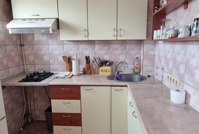 Apartament 2 camere la pret de garsoniera - metrou Aparatorii Patriei - 11
