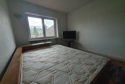 Apartament la casă cu 3 camere în zona Spitalului de Copii, cod 8010