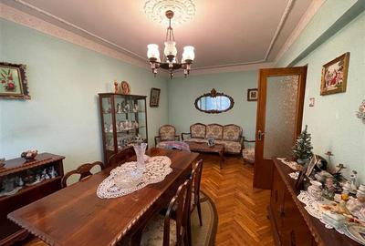 Apartament cu 3 camere de vanzare zona ultracentrala Tulcea