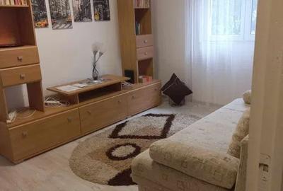 APARTAMENT 2 CAMERE DECOMANDAT PLAZZA MALL BLOC 1974 - 1