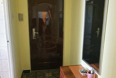 Vand apartament 2 camere , semidecomandat , zona Vasile Aaron - 7