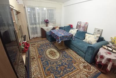 Apartament 3 camere Cantemir-Podu de Piatra, renovat, mobilat si utilat - 1