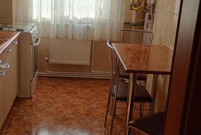 Inchiriez apartament 2 camere - 12