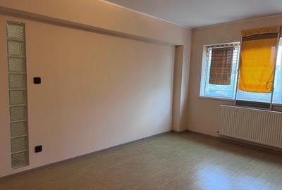 Apartament 2 camere, zona Liceul Auto - 6