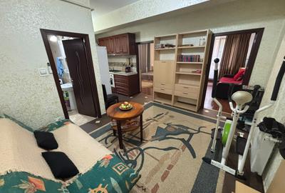 Apartament cu 3 camere, etaj 1/4, zona Cug - 1