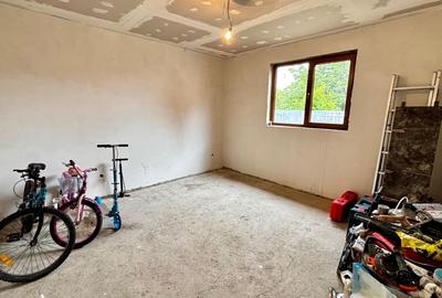 VANZARE 2 CORPURI DE CASA - TEREN 744 MP - BRATASANCA, PRAHOVA - 19