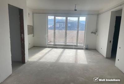 Apartament cu 4 camere semidecomandat în Florești