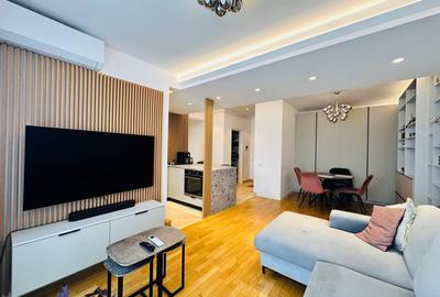 Apartament cu 3 camere semidecomandat, mobilat în Sisești