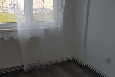 Apartament renovat, nemobilat, cu utilități noi – disponibil în curând - 3