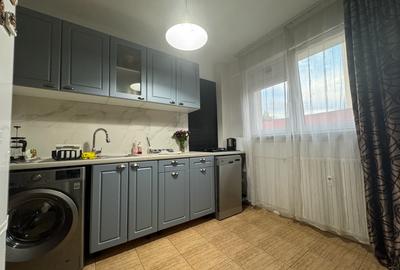 1 decembrie apartament langa METROU, mobilat si utilat