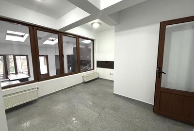 Birou/Spatiu office 205 mp, Sector 4, panouri solare și loc parcare - 1