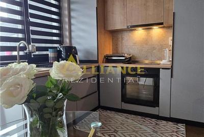 Apartament cu 2 camere semidecomandat, mobilat în Central