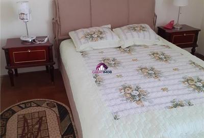 Apartament cu 2 camere semidecomandat, mobilat în Universitate