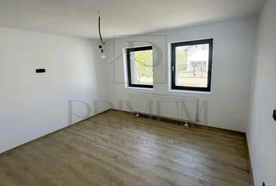 Sanmihaiul Roman- bucatarie mobilata- teren generos - 3