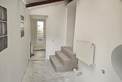 Casă individuală cu 5 camere în Trocadero