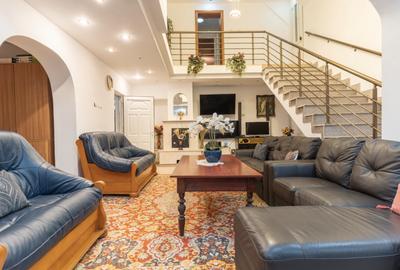 Pensiune Turistica cu Sala de Mese + Casa de Locuit in Cristesti - 5