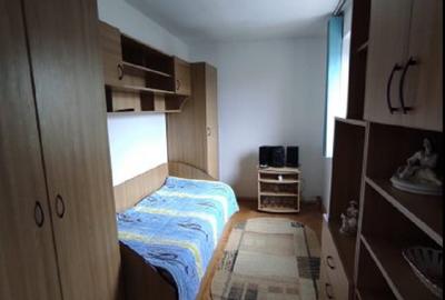 35990 Apartament 3 camere Intim