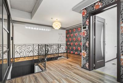 Casă individuală cu 10 camere în Obor