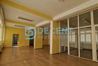 Birou, de 160 mp, în Central