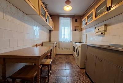 Apartament cu 2 camere semidecomandat în Torontalului