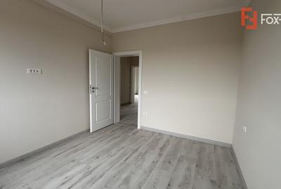 Duplex de vanzare cu 5 camere, despartit prin garaj, zona Giroc - 14