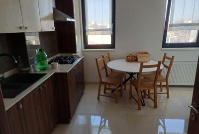 Apartament cu 2 camere decomandat, mobilat în Brâncoveanu