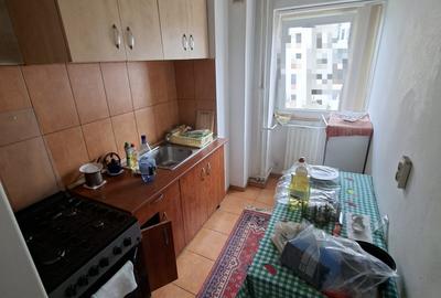 Apartament cu 1  camera decomandat, etajul 4/8, zona Pacurari - 2
