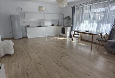 Casă spațioasă, renovată complet, într-o zonă liniștită - 5
