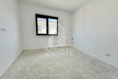 Duplex alipit cu 4 camere situat in vatra satului din Giroc - 7